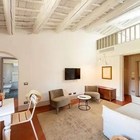 Unique With Infinity Pool Inside Chianti *