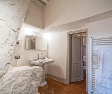 Unique With Infinity Pool Inside Chianti Βίλα *