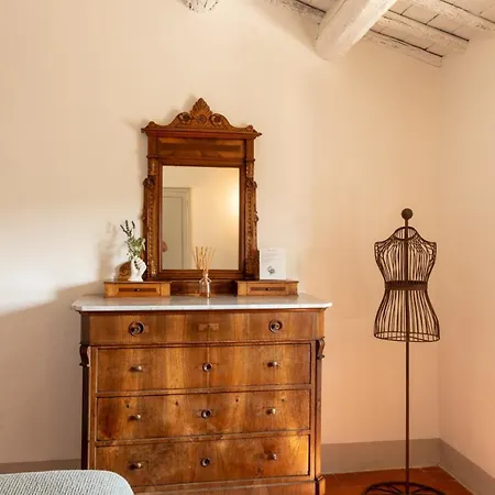 Unique With Infinity Pool Inside Chianti Βίλα