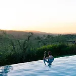 Unique With Infinity Pool Inside Chianti