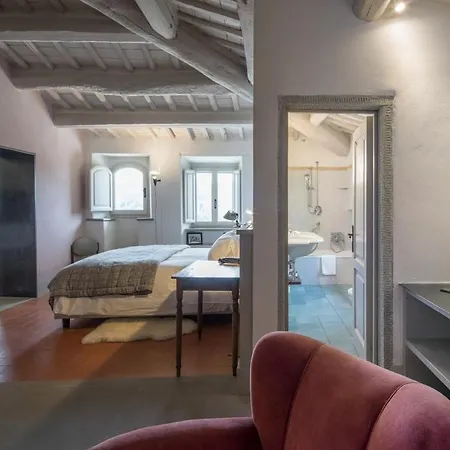Villa Unique With Infinity Pool Inside Chianti Corti
