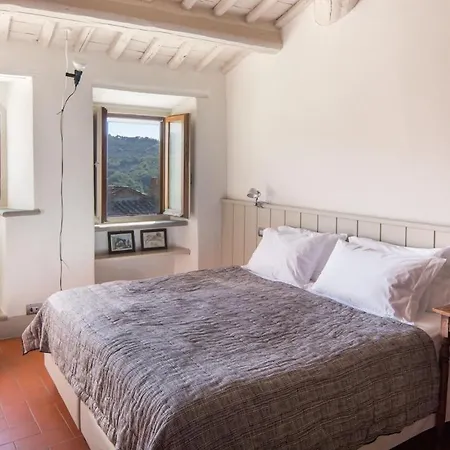 Unique With Infinity Pool Inside Chianti Villa Corti