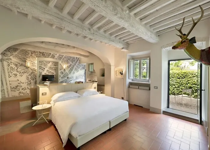 Unique With Infinity Pool Inside Chianti Villa