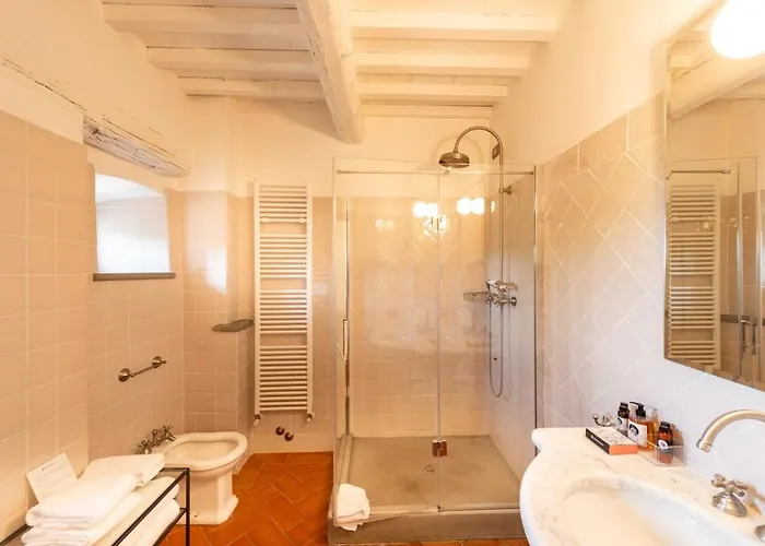 Unique With Infinity Pool Inside Chianti Villa *